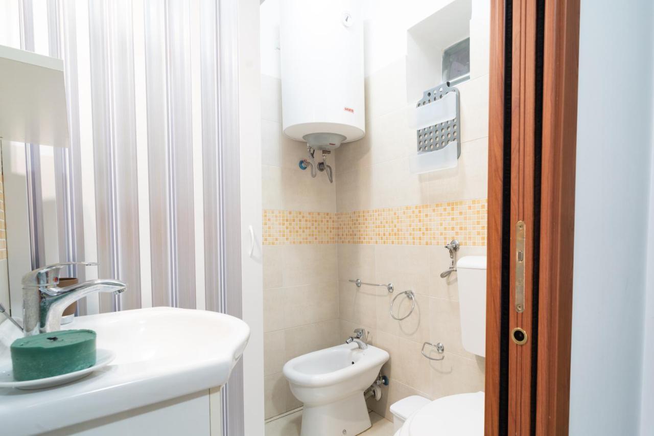 Nicaredda Guest House Catania Exteriör bild